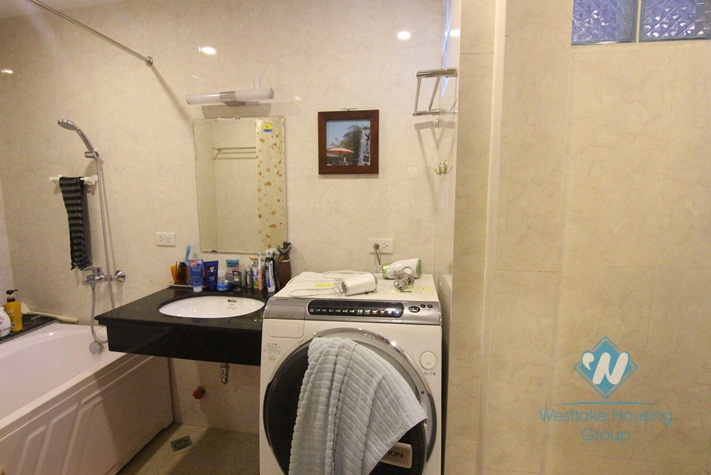 One bedroom apartment for rent near Lotte tower, Ba Dinh district, Ha Noi
